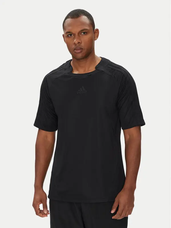 Adidas adidas T-shirt Teamgeist adicolor JX1537 Crna Loose Fit