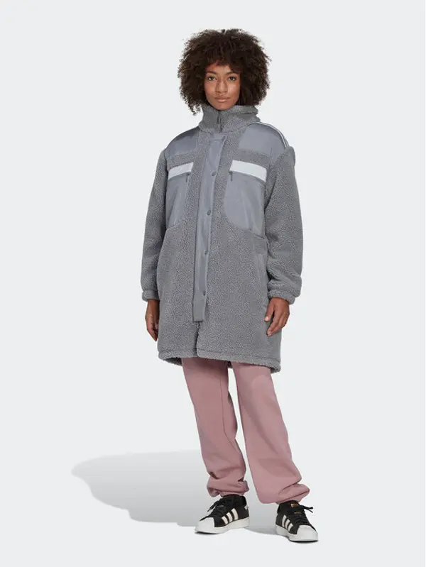 Adidas adidas Zimska jakna Sherpa HK5256 Siva Relaxed Fit