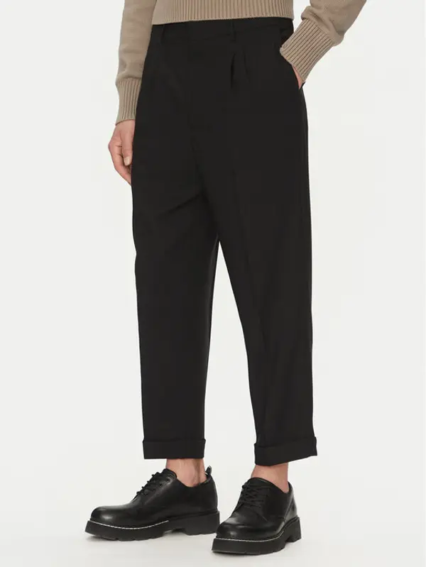 AMI Paris AMI Paris Chino HTR111.WV0066 Crna Regular Fit
