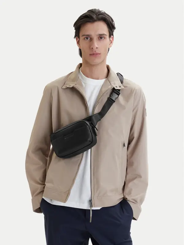 Armani Exchange Armani Exchange Torbica oko struka﻿ XM002588 AF22651 UC001 Crna