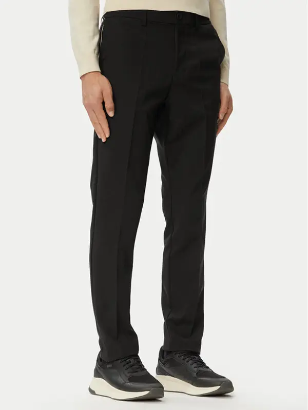 Boss BOSS Chino Goc Swing 50564285 Crna Regular Fit