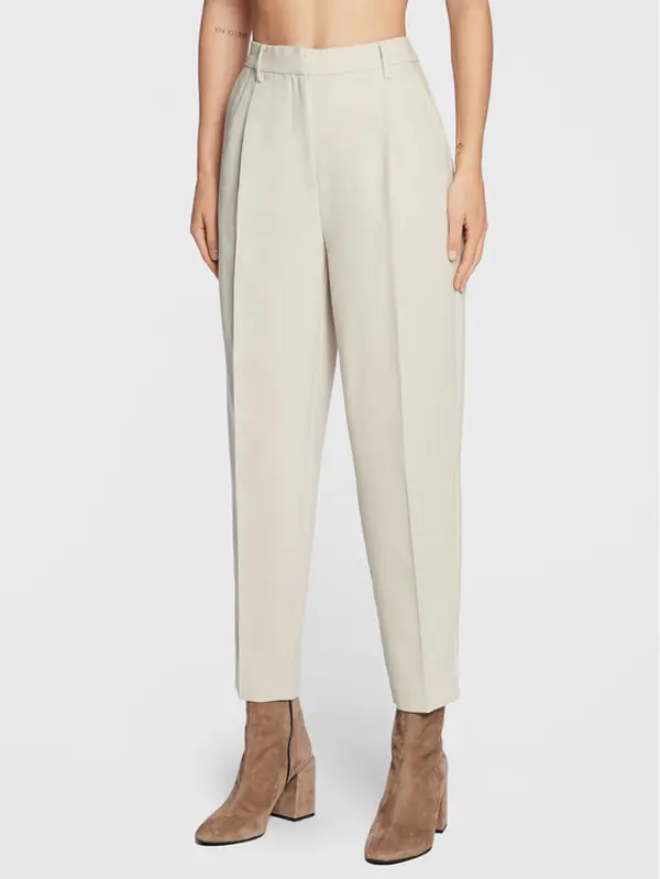Bruuns Bazaar Bruuns Bazaar Hlače Cindysus Dagny BBW2393 Écru Loose Fit