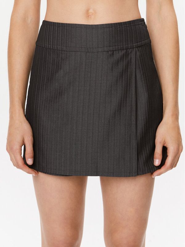 Bruuns Bazaar Bruuns Bazaar Kratke hlače Need Elica BBW3542 Siva Regular Fit