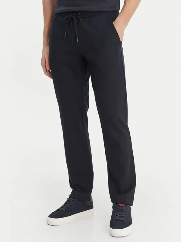 Bugatti Bugatti Donji dio trenerke 8250-15123E Tamnoplava Relaxed Fit