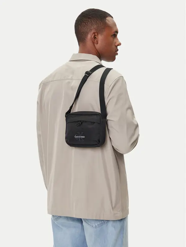 Calvin Klein Calvin Klein Crossover torbica Bold Camera Bag LV04D3117G Crna
