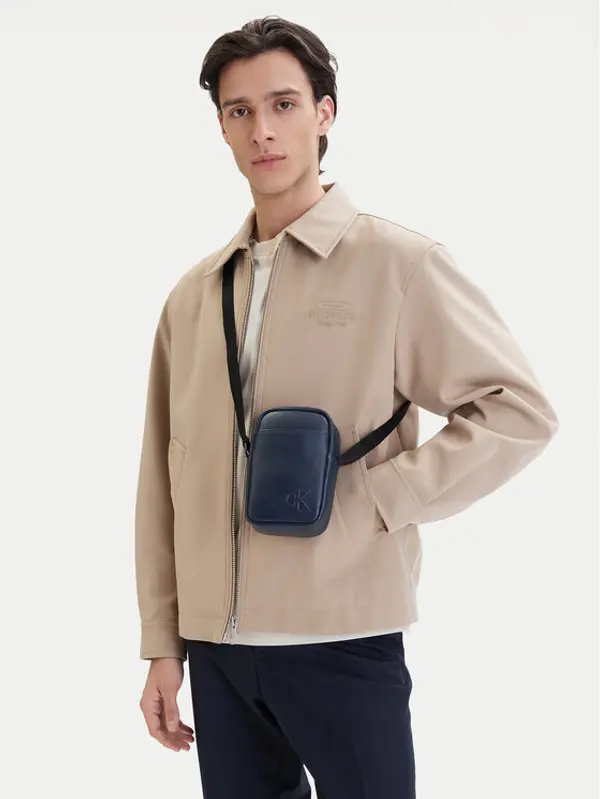 Calvin Klein Calvin Klein Crossover torbica Bold Ck Slim Reporter LV04D3279G Tamnoplava
