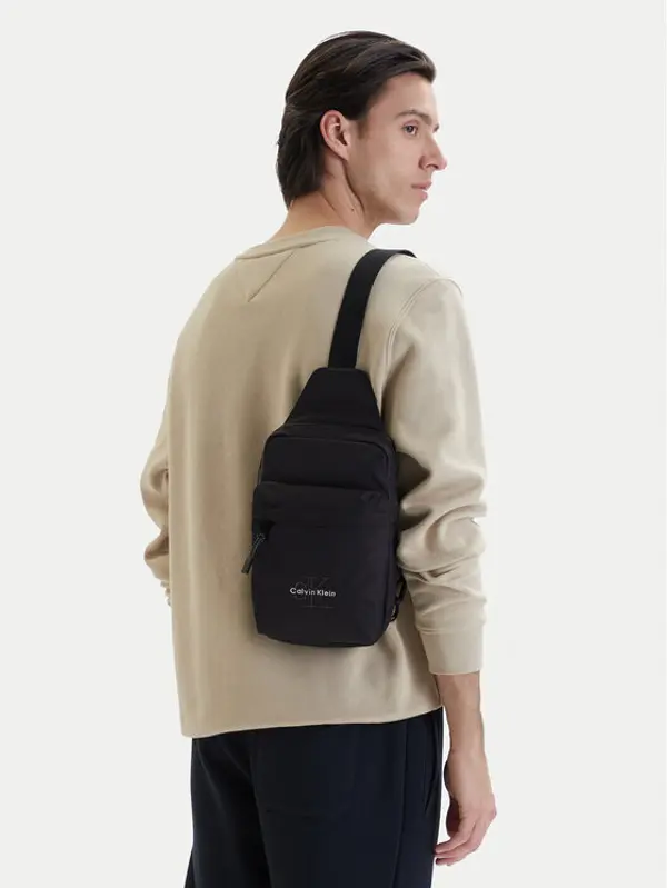 Calvin Klein Calvin Klein Crossover torbica Bold Sling LV04D3300G Crna
