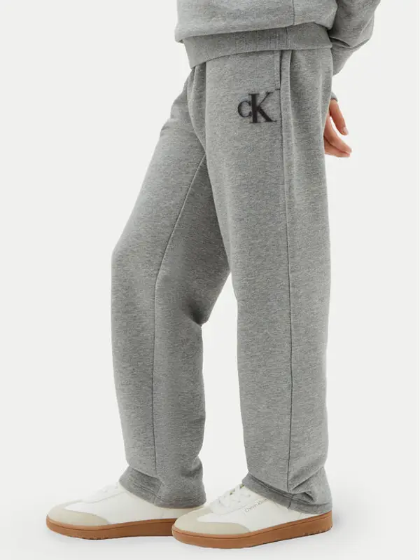 Calvin Klein Calvin Klein Donji dio trenerke LVCKTJC43B Siva Regular Fit
