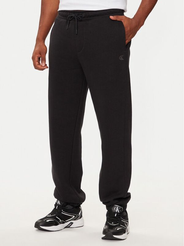 Calvin Klein Jeans Calvin Klein Jeans Donji dio trenerke J30J326401 Crna Relaxed Fit