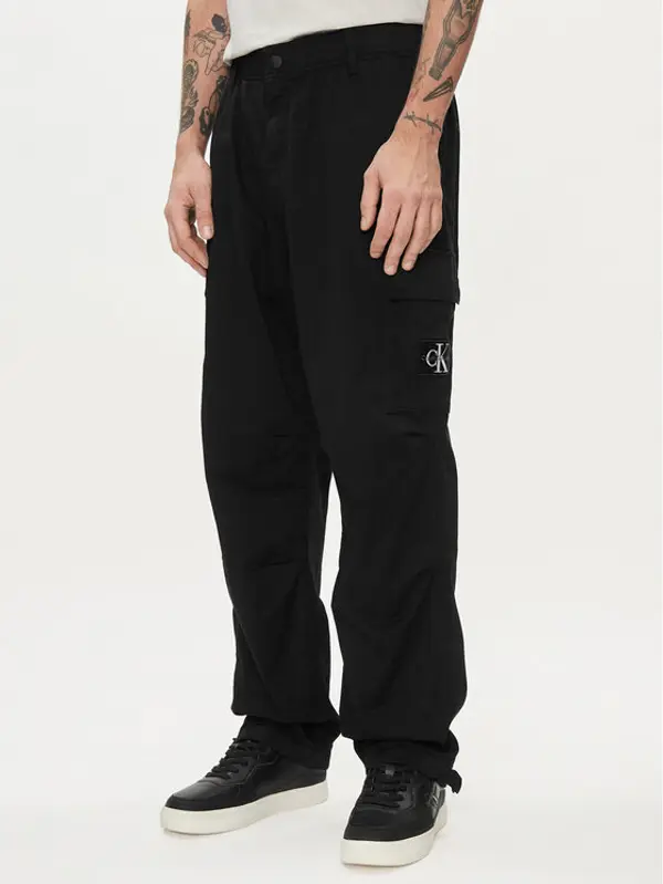 Calvin Klein Jeans Calvin Klein Jeans Hlače J30J325116 Crna Straight Fit