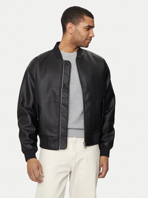 Calvin Klein Jeans Calvin Klein Jeans Jakna od imitacije kože J30J325601 Crna Relaxed Fit