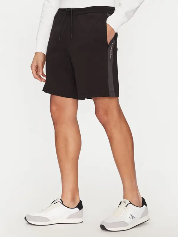 Calvin Klein Jeans Calvin Klein Jeans Sportske kratke hlače J30J327246 Crna Relaxed Fit