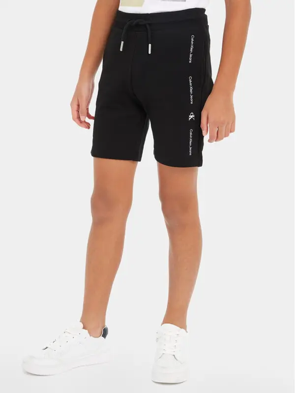 Calvin Klein Jeans Calvin Klein Jeans Sportske kratke hlače Minimalistic IB0IB02061 Crna Regular Fit