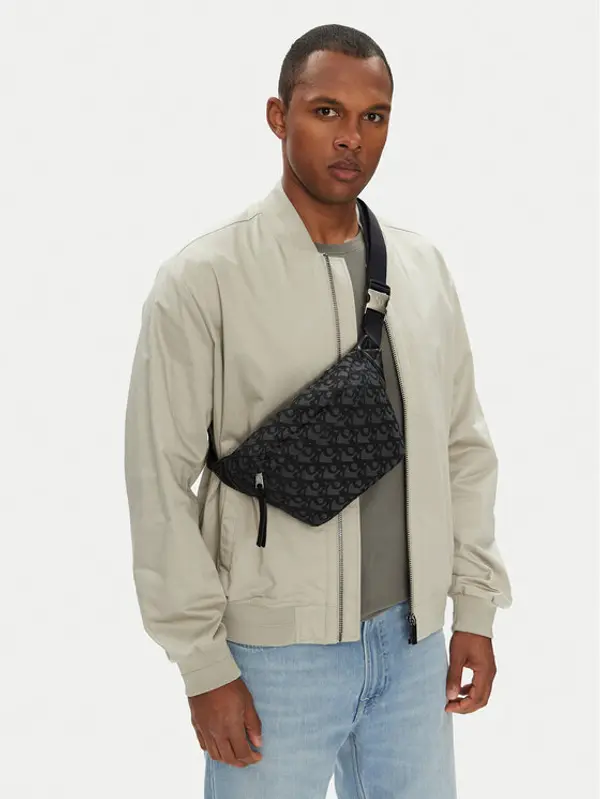 Calvin Klein Jeans Calvin Klein Jeans Torbica oko struka﻿ Unstructured Monogram Waistbag LV04G3177G Crna