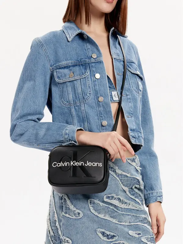 Calvin Klein Jeans Calvin Klein Jeans Torbica Sculpted Camera Bag18 Mono K60K610275 Crna