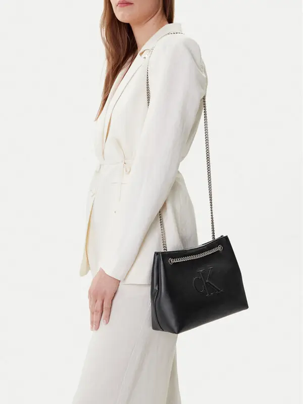 Calvin Klein Jeans Calvin Klein Jeans Torbica Sculpted Chain Shoulder Bag LV04K3163G Crna