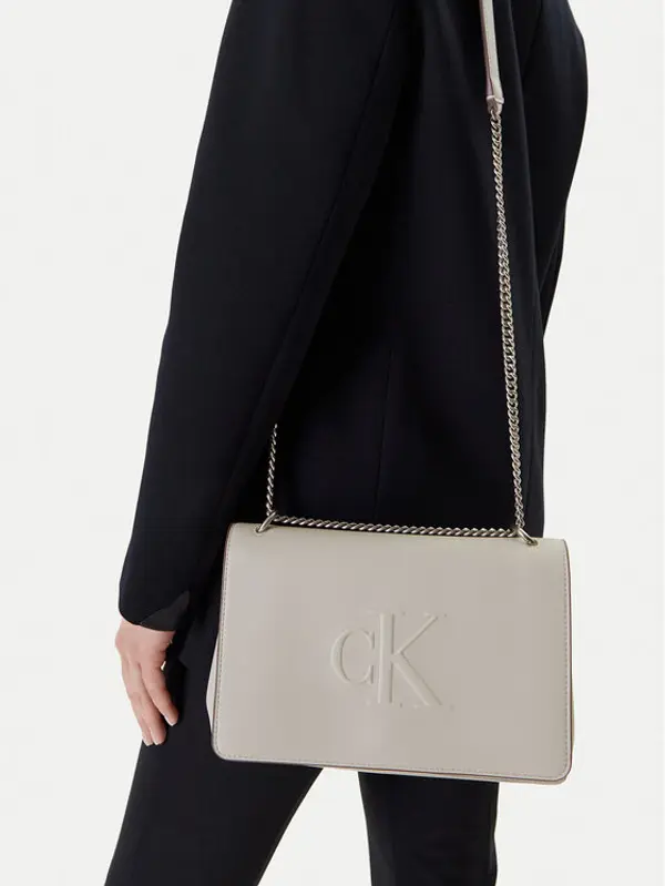 Calvin Klein Jeans Calvin Klein Jeans Torbica Sculpted Ew Flap25 Shoulder Bag LV04K3035G Bijela