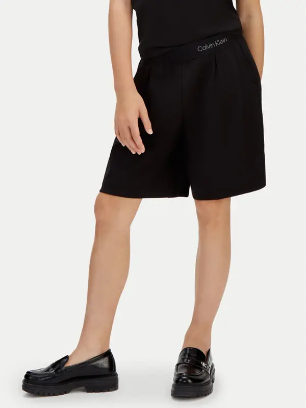 Calvin Klein Calvin Klein Kratke hlače Punto Milano LVCKSJC21G Crna Relaxed Fit