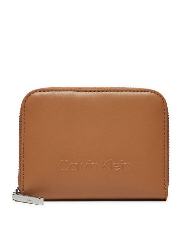 Calvin Klein Calvin Klein Mali ženski novčanik Embossed Logo Zip Md K60K612437 Smeđa