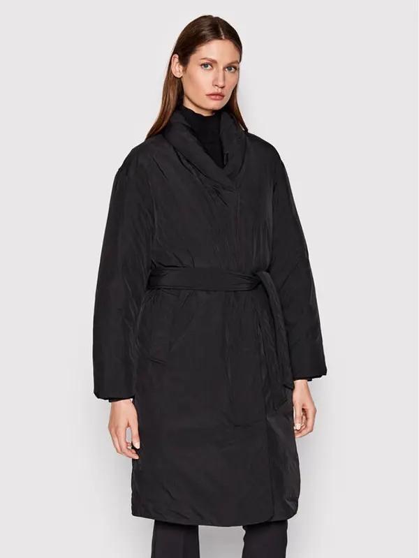 Calvin Klein Calvin Klein Pernata jakna K20K204158 Crna Regular Fit
