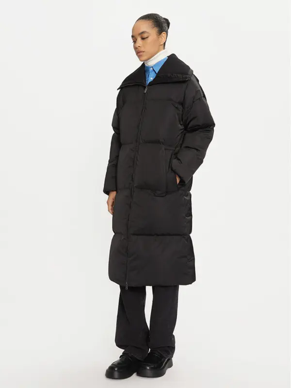 Calvin Klein Calvin Klein Pernata jakna K20K207721 Crna Regular Fit