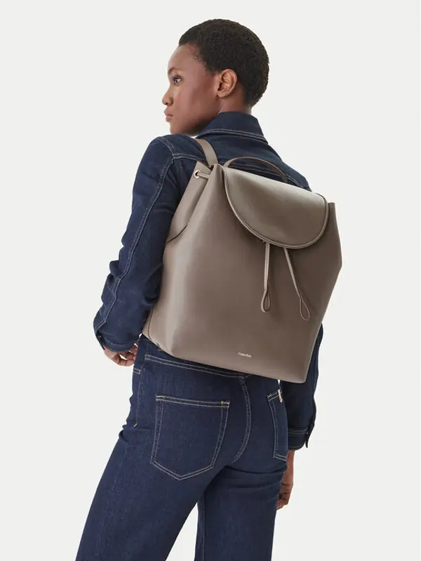 Calvin Klein Calvin Klein Ruksak Foil Logo Large Flap Backpack LV04F3505G Smeđa