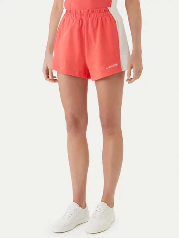 Calvin Klein Swimwear Calvin Klein Swimwear Kratke hlače LV00Q61153 Ružičasta Regular Fit