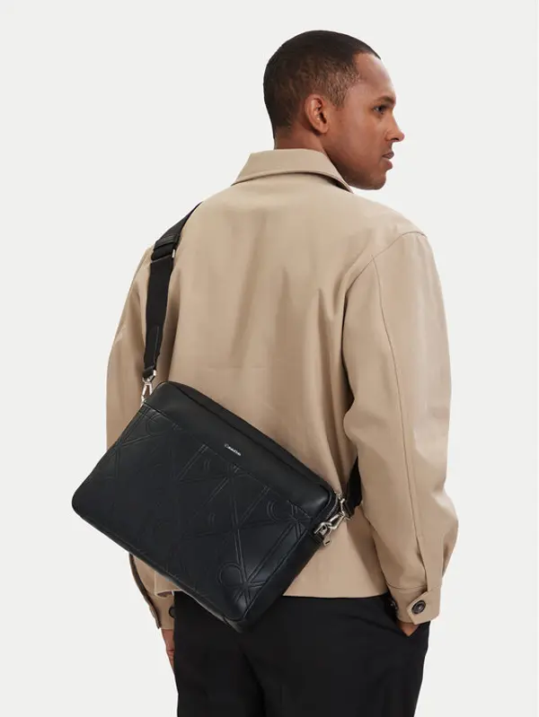 Calvin Klein Calvin Klein Torba za laptop Xl Emblem Aop LV04D3526G Crna