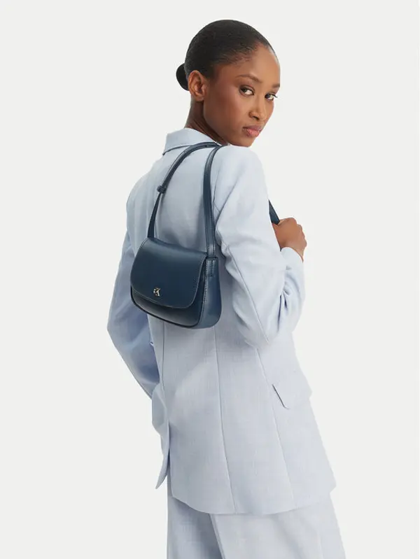Calvin Klein Calvin Klein Torbica Ck Flap Camera Bag LV04F3421G Tamnoplava
