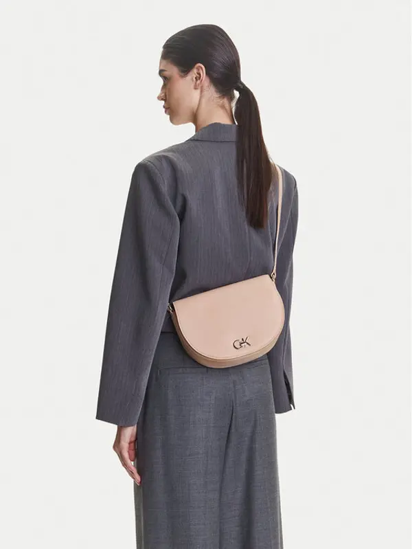 Calvin Klein Calvin Klein Torbica Ck Hw Crossbody Saddle Bag K60K613236 Ružičasta