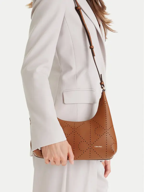 Calvin Klein Calvin Klein Torbica Emblem Aop Perfor Lthr Bag LV04F3367G Smeđa
