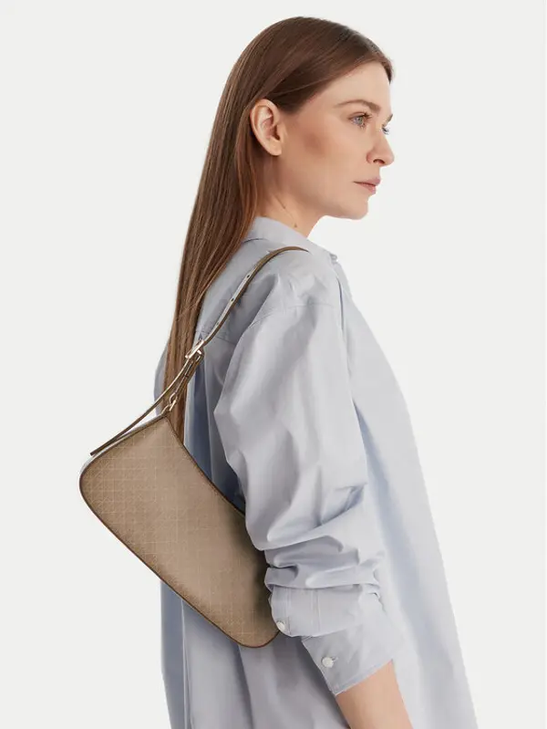 Calvin Klein Calvin Klein Torbica Emblem Aop Small Shoulder Bag LV04F3324G Bež