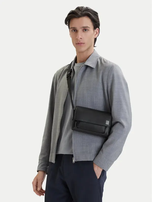 Calvin Klein Calvin Klein Torbica Emblem Hw Small Slap Messenger LV04D3367G Crna