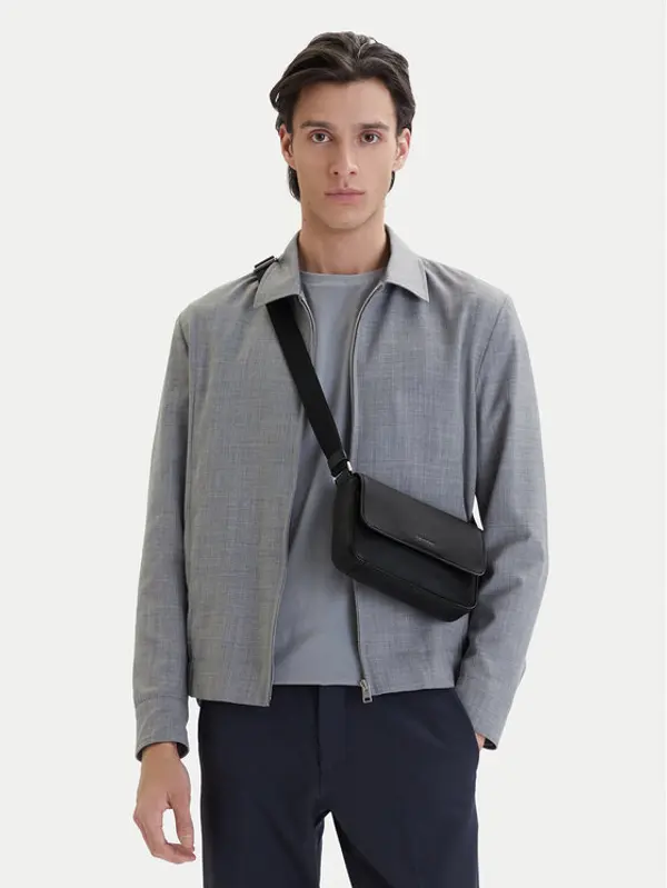 Calvin Klein Calvin Klein Torbica Raised Small Flap Messenger LV04D3327G Crna