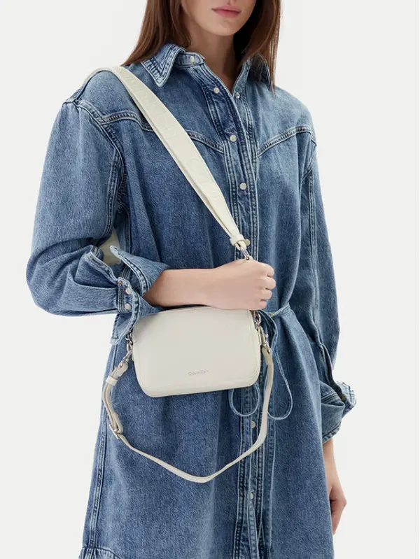Calvin Klein Calvin Klein Torbica Webbing Double Strap Camera Bag LV04F3165G Bijela