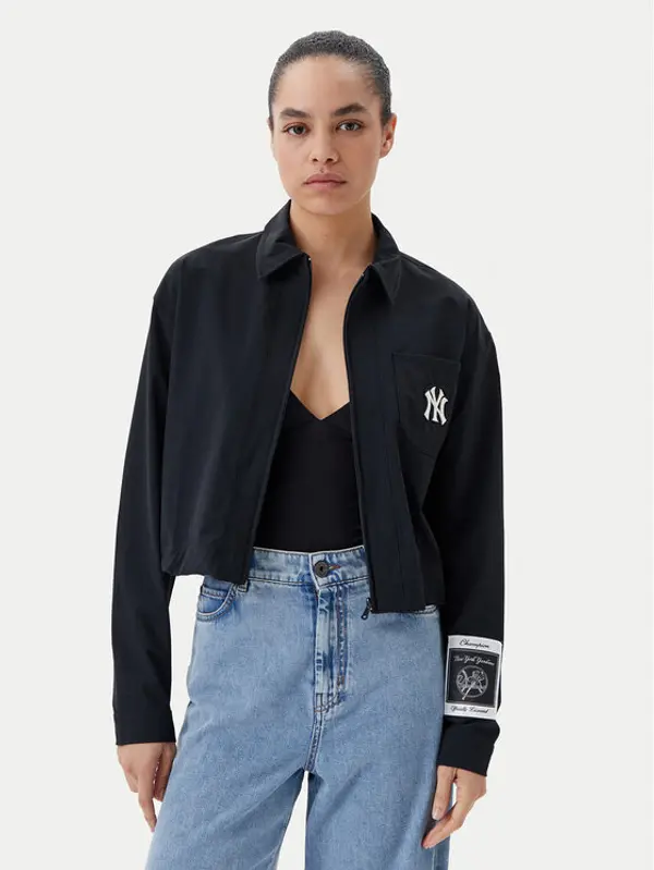 Champion Champion Prijelazna jakna 117976 Crna Regular Fit