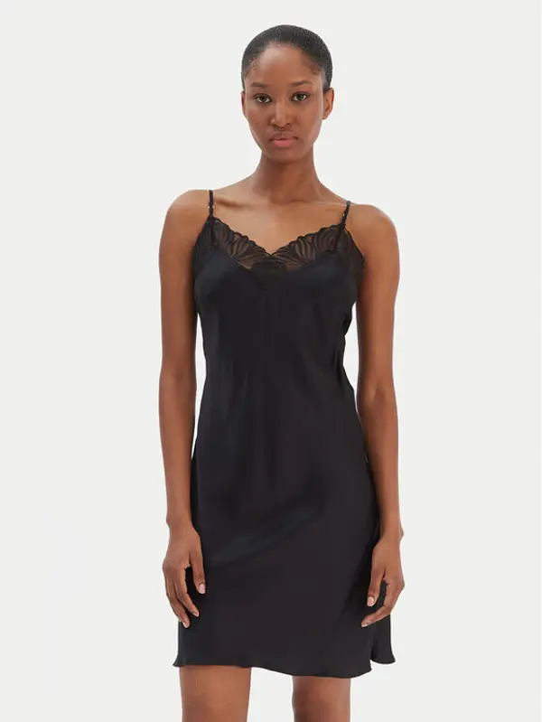 Chantelle Chantelle Spavaćica Legend C17WW5 Crna Regular Fit