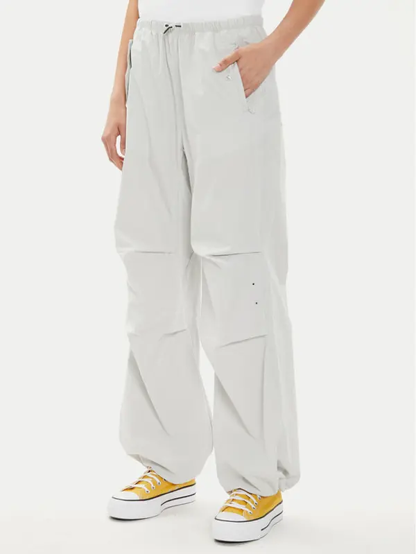 Converse Converse Hlače W Parachute Pant 10026399-A02 Bijela Loose Fit