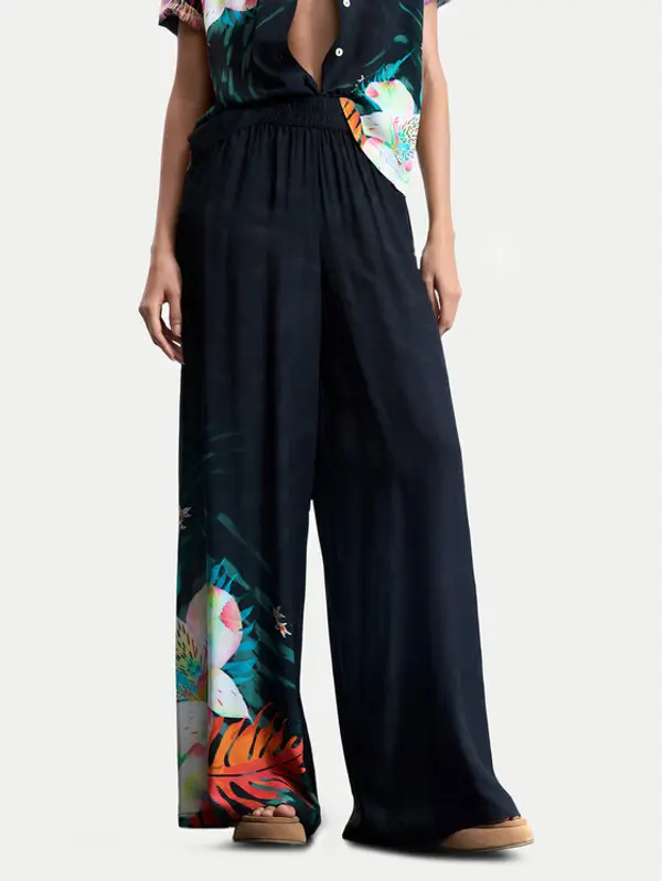 Desigual Desigual Hlače Daikiri 26SWPW52 Crna Regular Fit