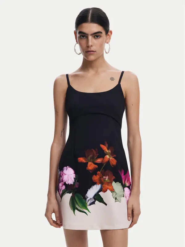 Desigual Desigual Ljetna haljina Le Mans 25SWVW16 Crna Regular Fit