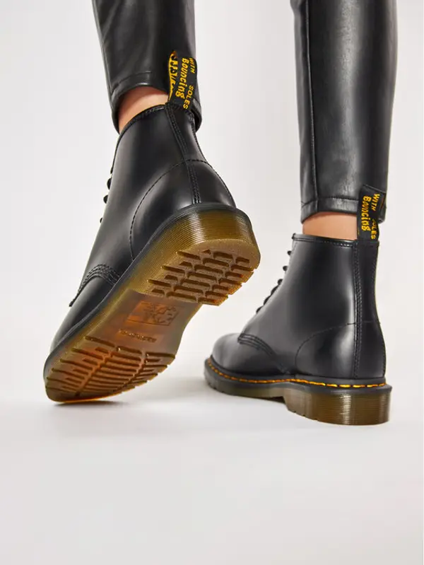 Dr. Martens Dr. Martens Marte 101 YS 26230001 Crna