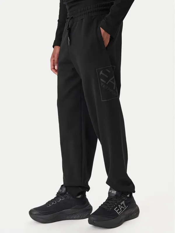 EA7 Emporio Armani EA7 Emporio Armani Donji dio trenerke 7M001492 AF17787 UC001 Crna Regular Fit