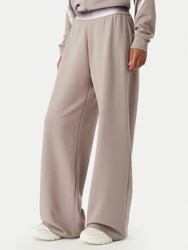 EA7 Emporio Armani EA7 Emporio Armani Donji dio trenerke 7W001517 AF12501 U6100 Tamno bež Wide Leg
