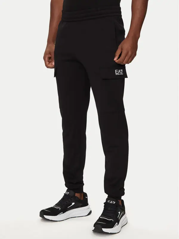 EA7 Emporio Armani EA7 Emporio Armani Donji dio trenerke 8NPP67 PJVRZ 1200 Crna Regular Fit