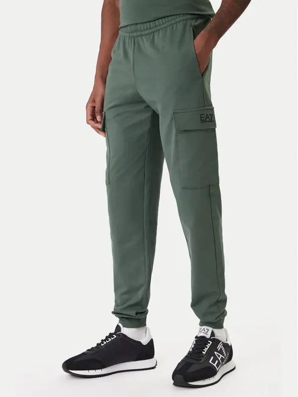 EA7 Emporio Armani EA7 Emporio Armani Donji dio trenerke 8NPP67 PJVRZ U7260 Zelena Regular Fit