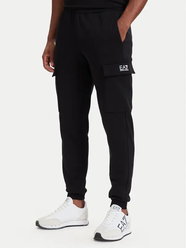 EA7 Emporio Armani EA7 Emporio Armani Donji dio trenerke 8NPP68 PJVTZ 1200 Crna Regular Fit