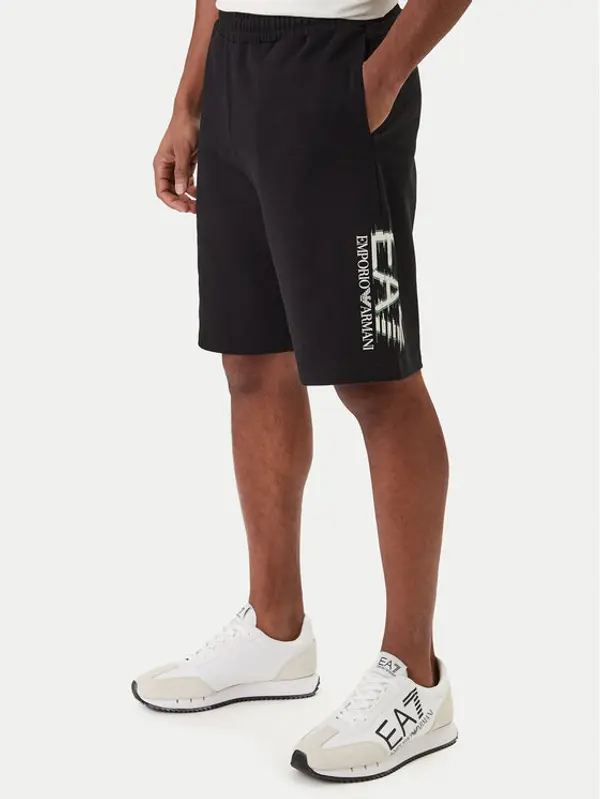 EA7 Emporio Armani EA7 Emporio Armani Sportske kratke hlače 7M001329 AF17787 Crna Regular Fit