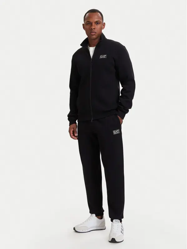 EA7 Emporio Armani EA7 Emporio Armani Trenerka 7M002236 AF21822 UC001 Crna Regular Fit