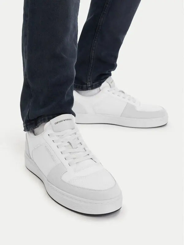 Emporio Armani Emporio Armani Tenisice EM005293 AF24321 M0360 Bijela