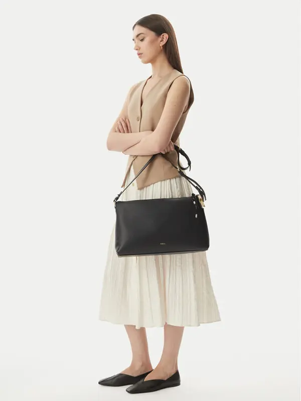Furla Furla Torbica Debby M WB02006 BX3353 CN O6000 Crna